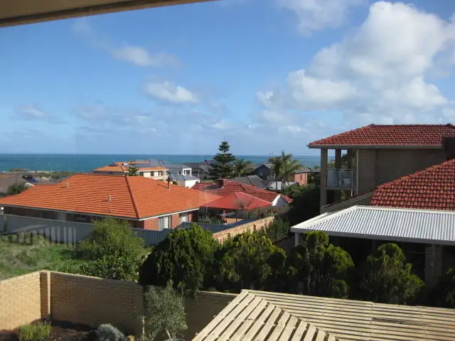 Sixth view of Homely house listing, 8 Rainbow View, Ocean Reef WA 6027