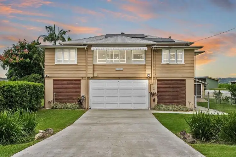 8 Colonial Drive