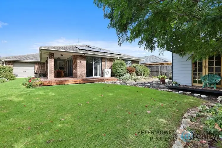 12 Poplar Close