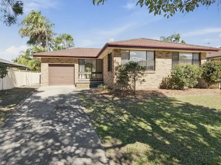 33 Ritchie Crescent
