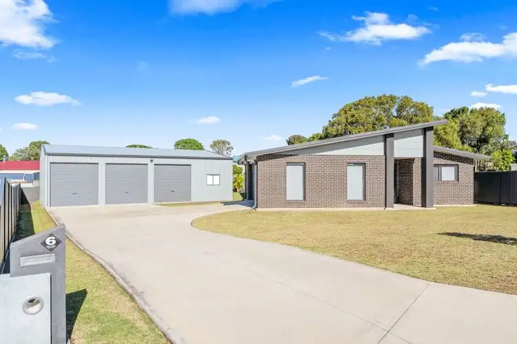 6 Dianella Ct