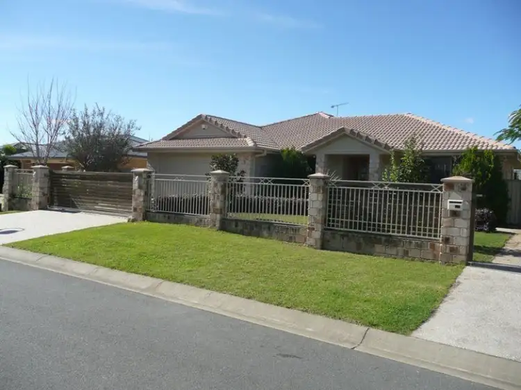 38 Graywillow Boulevard
