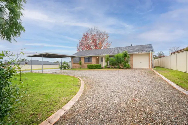 27 Wallaroo Rd