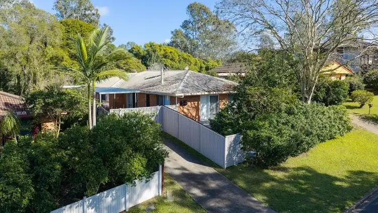 44 Roderick Street