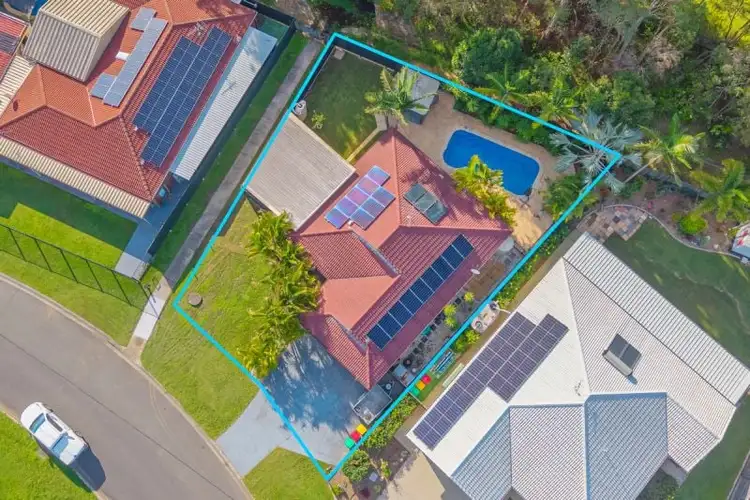37 Tullawong Drive