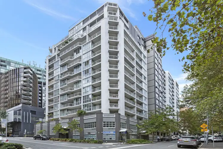 65/28 Pelican Street