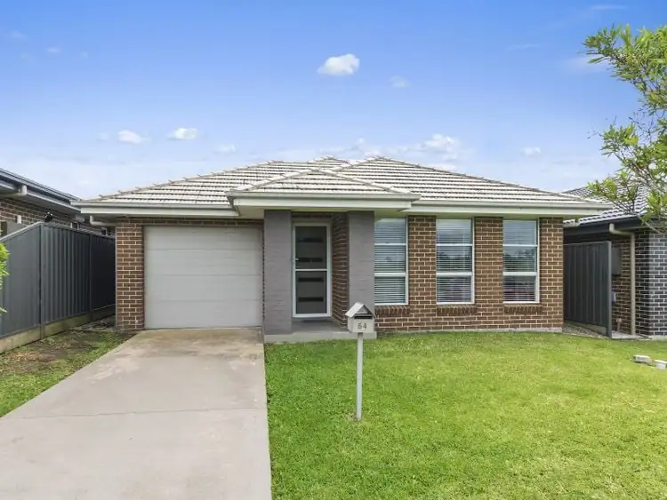 54 Stockyard Crescent
