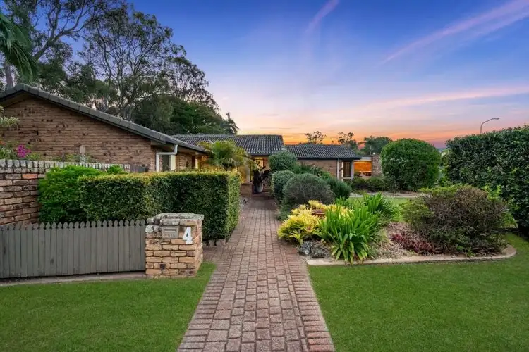 2 Davina Court