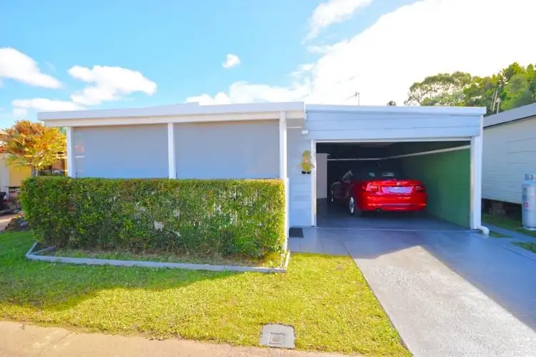 63 Caloundra Road