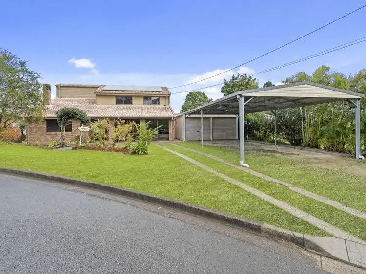 1 Andrew court