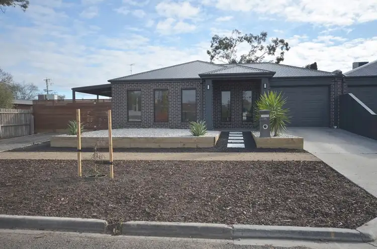 34 Dollar Avenue, Horsham VIC 3400