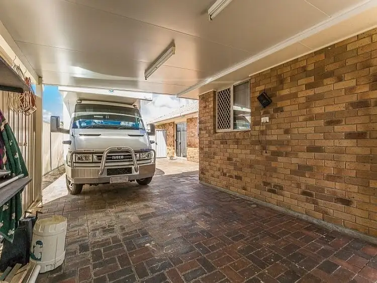 Sixth view of Homely house listing, 8 Sceptre Crt, Newport QLD 4020