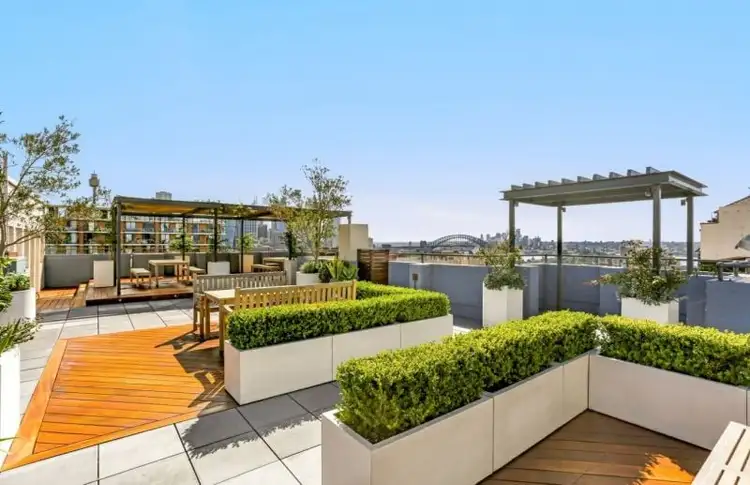 62/117 Macleay Street