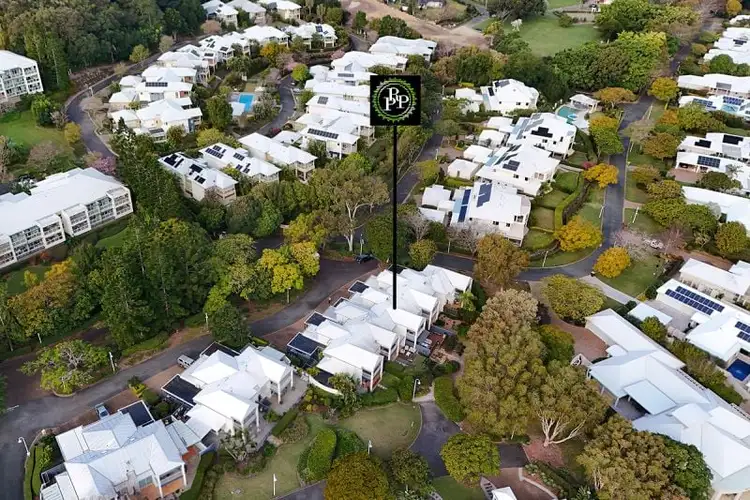 3134 Bell Park Circle, Benowa QLD 4217