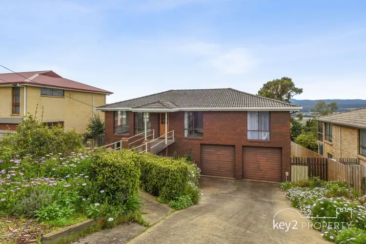 8 Penrith Street