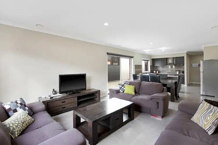 Sixth view of Homely house listing, 5 NUNDROO CRESCENT, Wollert VIC 3750