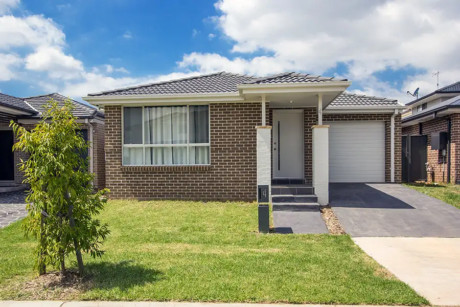 Main view of Homely house listing, 4 Mortlock Avenue, Ropes Crossing NSW 2760