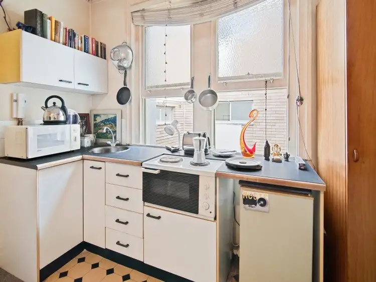 Third view of Homely studio listing, 31/16 Ward Avenue, Potts Point NSW 2011
