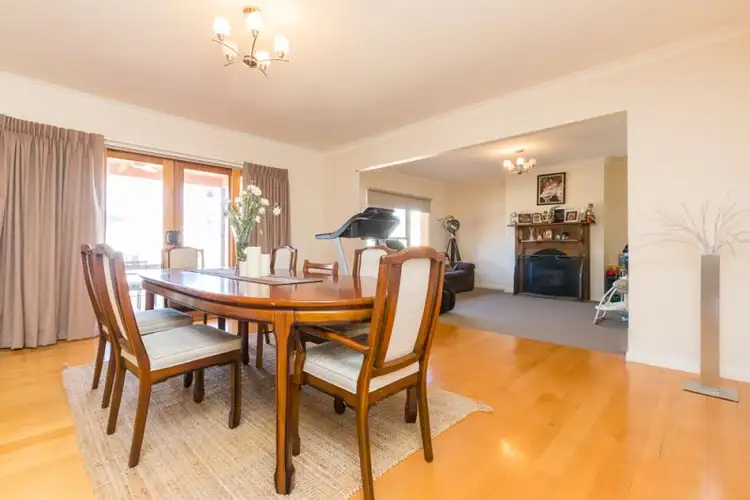 Third view of Homely house listing, 8 Oliver Court, Horsham VIC 3400
