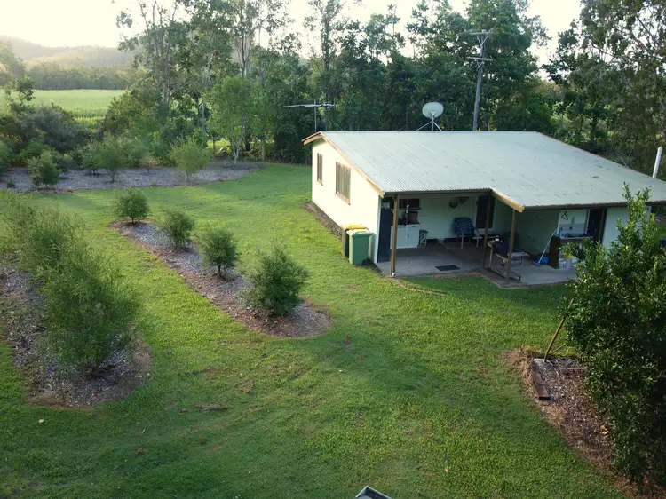 425 Pinnacle-Septimus Rd, Pinnacle QLD 4741