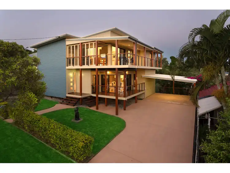 56 Grainger Street, Wynnum West QLD 4178