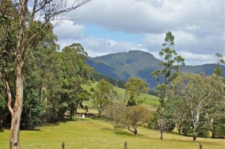 169 Dennis Road, Gunns Plains TAS 7315