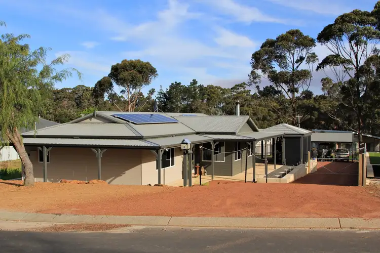 8 Willow Creek Drv, Denmark WA 6333