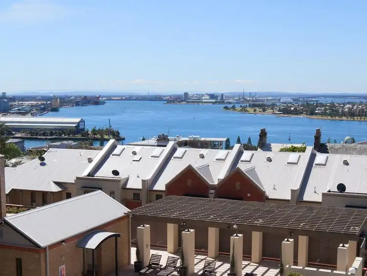 10/70 Wolfe Street, Newcastle NSW 2300