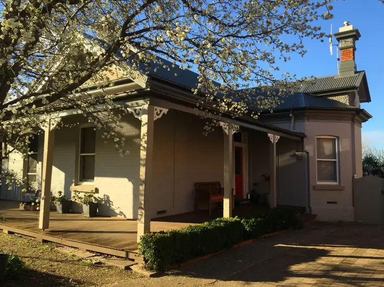 275 Russell St, Bathurst NSW 2795