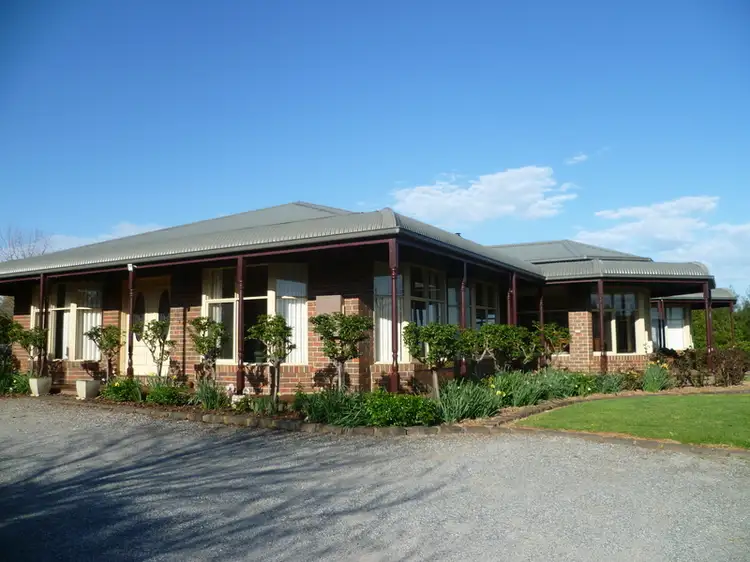 2A Greenland Drive, Drouin VIC 3818