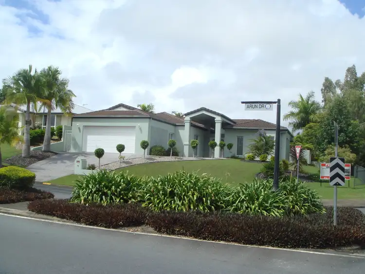 1 Arun Drive, Arundel QLD 4214