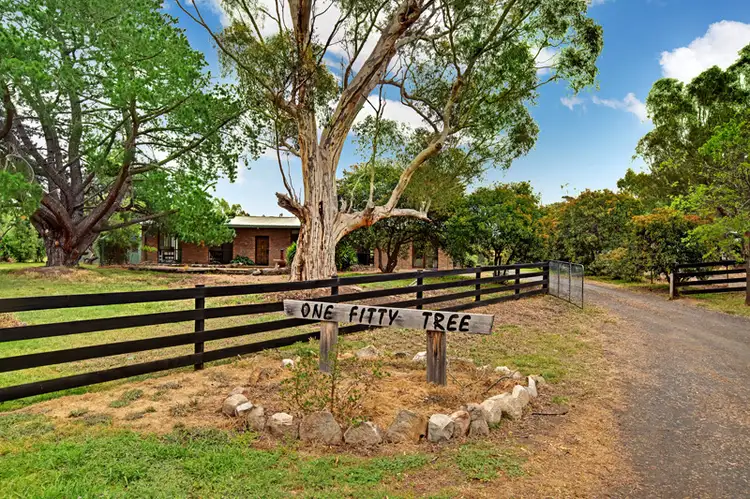 153 BURGES LANE, Broadford VIC 3658
