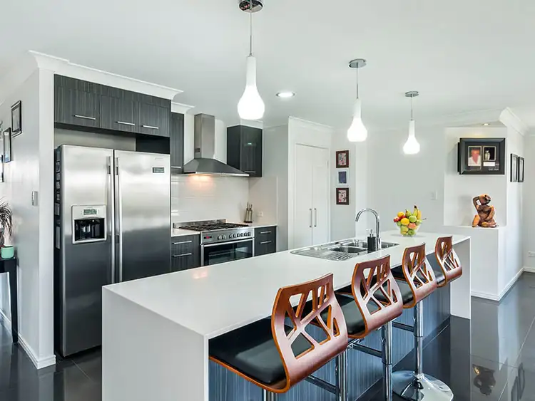 27 Penda Circuit, Victoria Point QLD 4165