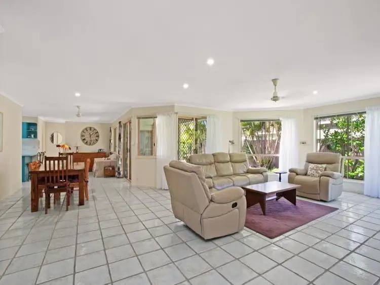 10 Sailfish Court, Noosa Waters QLD 4566