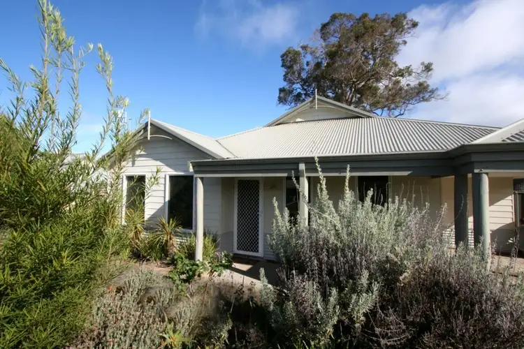 10 Wattle Way, Denmark WA 6333