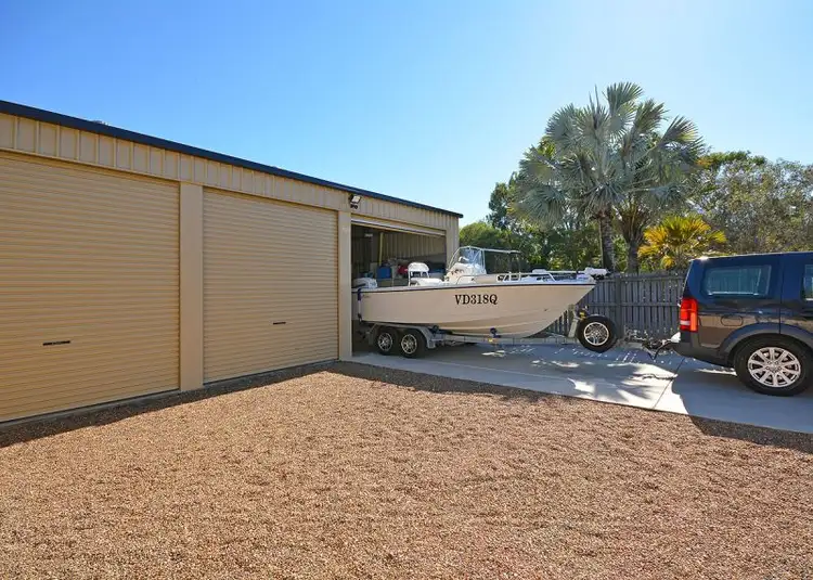 2 Collare Court, Urangan QLD 4655