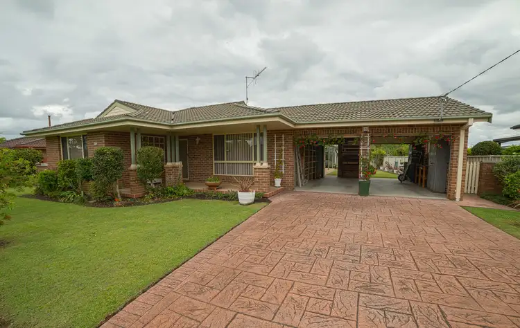 10 Dugdale Avenue, Taree NSW 2430