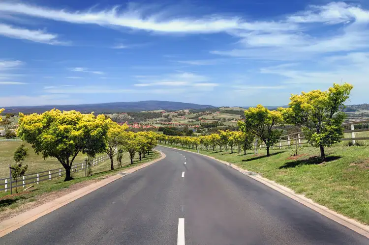 490 Valley Drive, Hidden Valley VIC 3756
