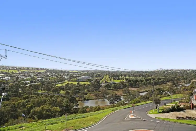 123 North Valley Road, Highton VIC 3216