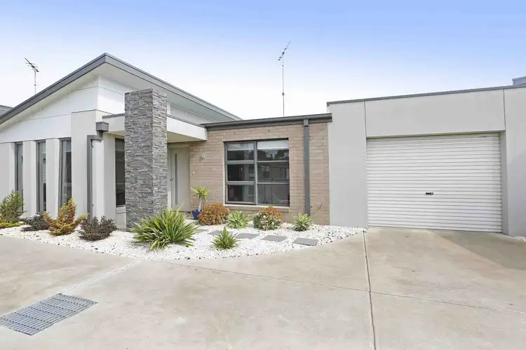 2/38 Benita Place, Leopold VIC 3224