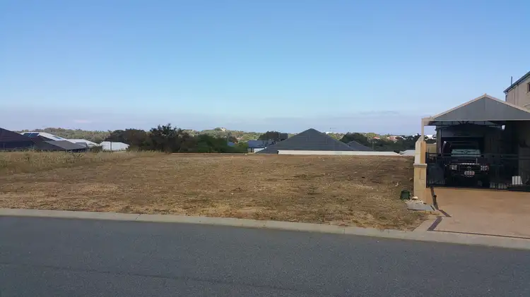 11 Dardanup Parkway, Dawesville WA 6211