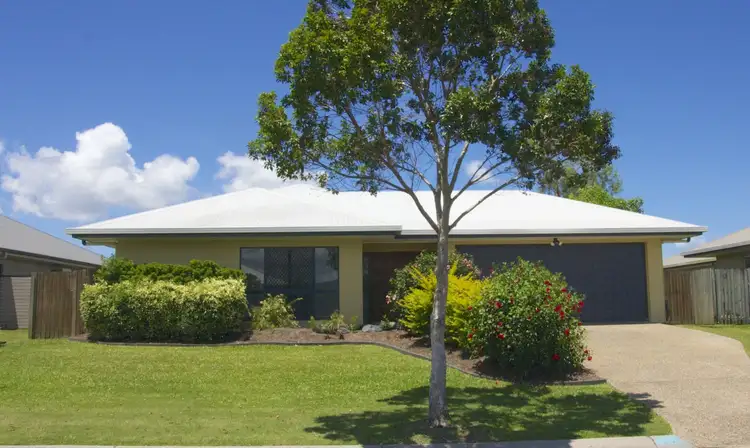 15 Hopkins Street, White Rock QLD 4868