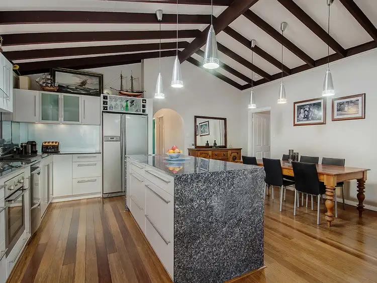 33 Townsend Rd, Rockingham WA 6168