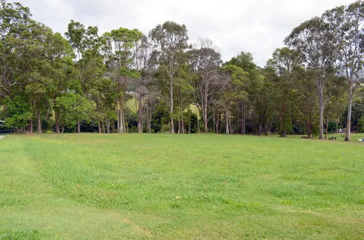 50-52 Aurora Place, Valdora QLD 4561