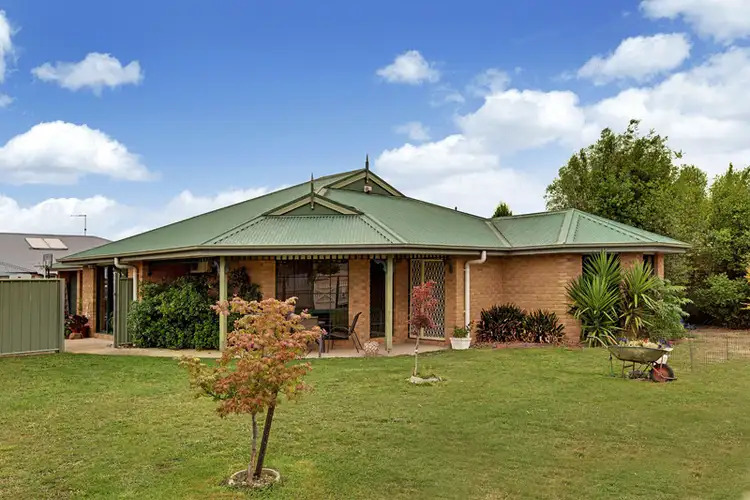 1 WALNUT GROVE COURT, Kilmore VIC 3764