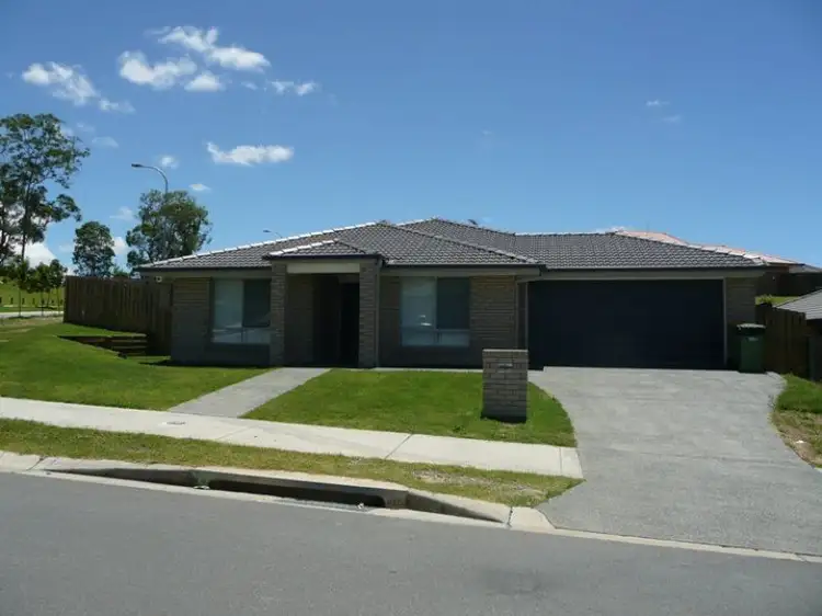 2 Glasswing Drive
