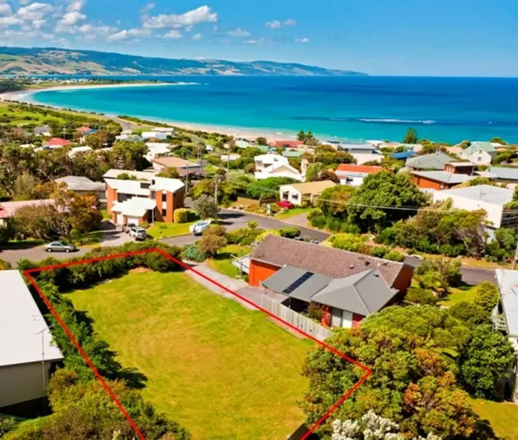 6 McMinn Court, Marengo VIC 3233