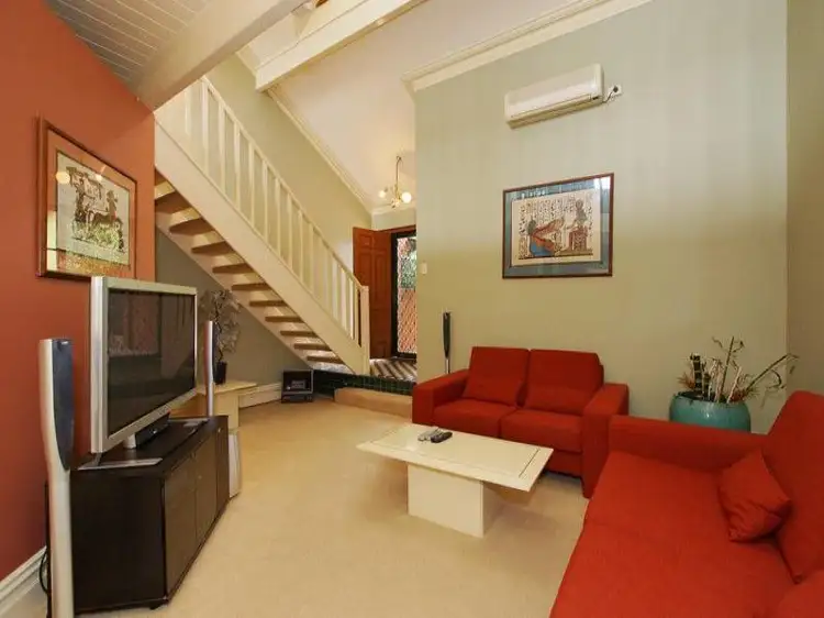 16 Court Street, Highgate WA 6003