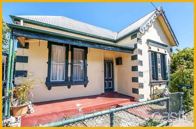 5 McIsaac St, Tighes Hill NSW 2297