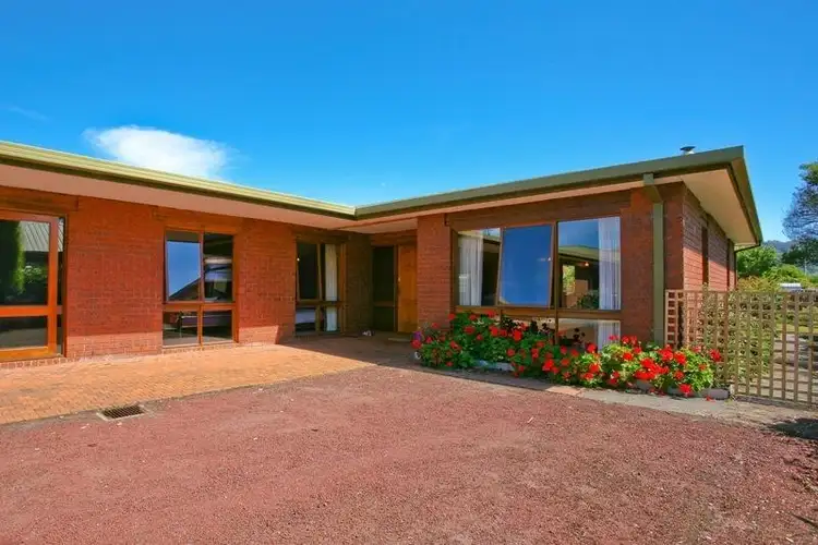1/18 Moore Street, Apollo Bay VIC 3233